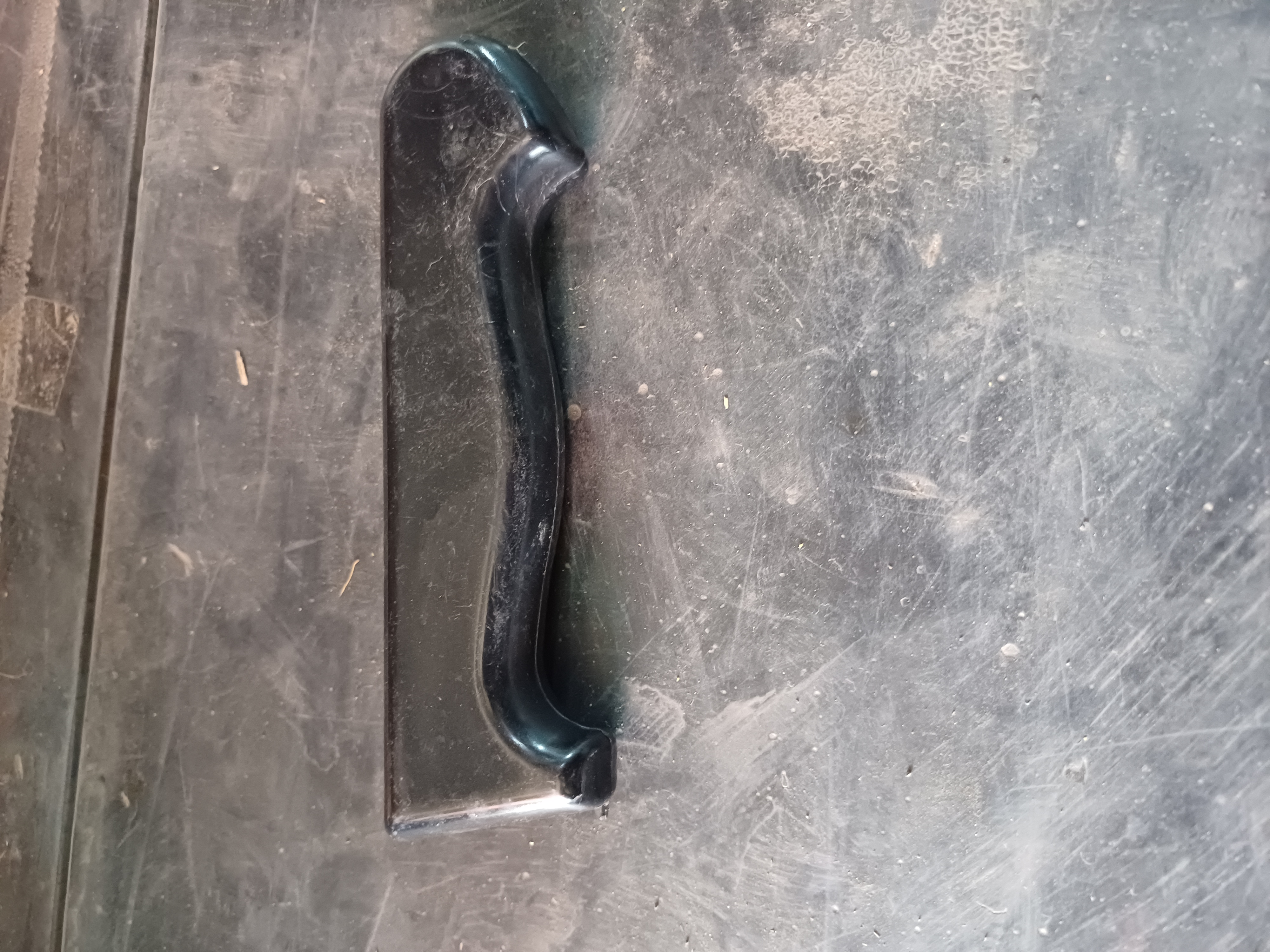 Bıçak sapı büyük